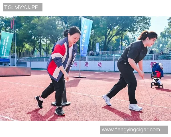 湖南省第三届“湘融湘爱・城市之光”农民工运动会举办 湖南省第三届“湘融湘爱・城市之光”农民工运动会举办